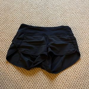 black speed up lululemon shorts 2.5 inseam